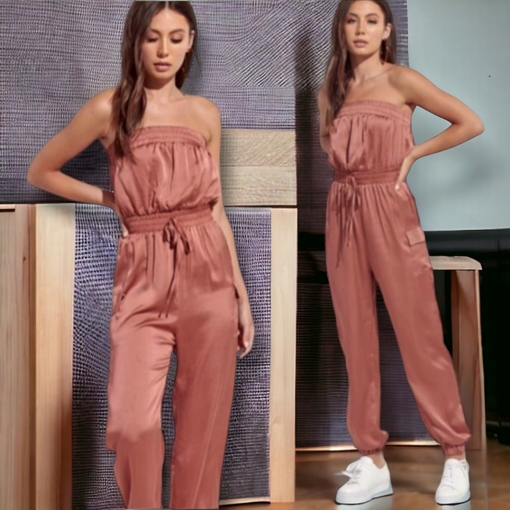 🆕 Closing Sale: 🌺 Gorgeous Posh! Women's Elegant Terracotta Cargo Jumpsuit